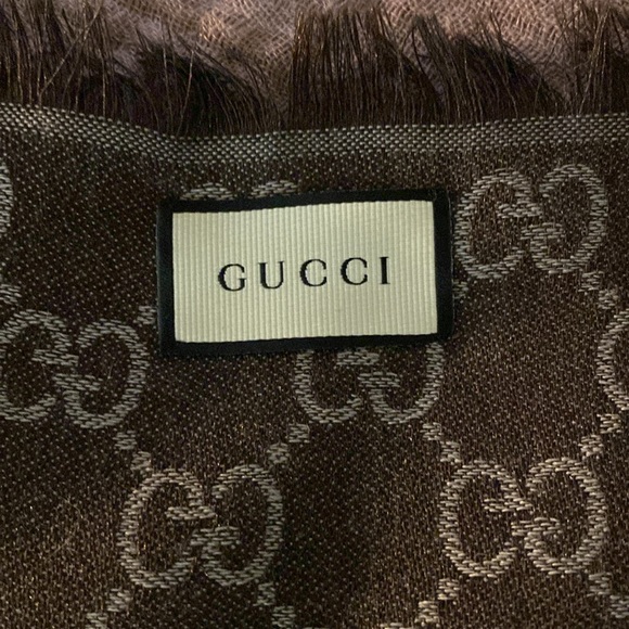 Gucci GG Jacquard Silk Wool Shawl - Picture 13 of 13